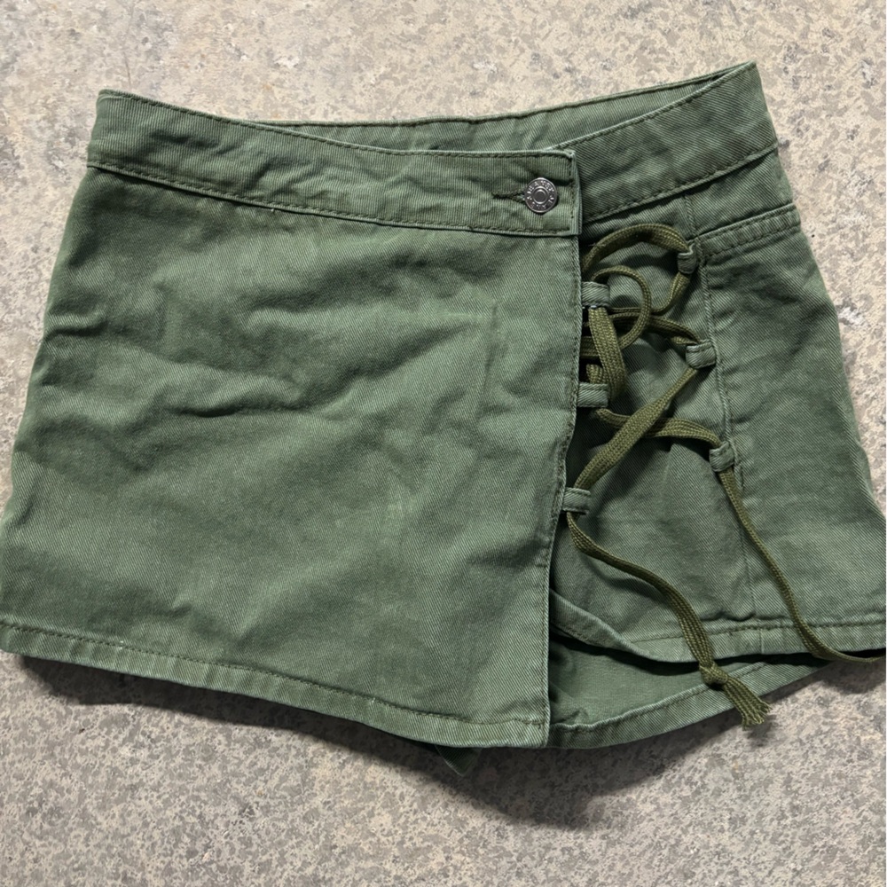 Jean skort